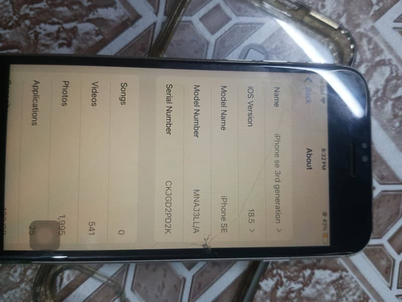 Apple iPhone SE 3rd 4