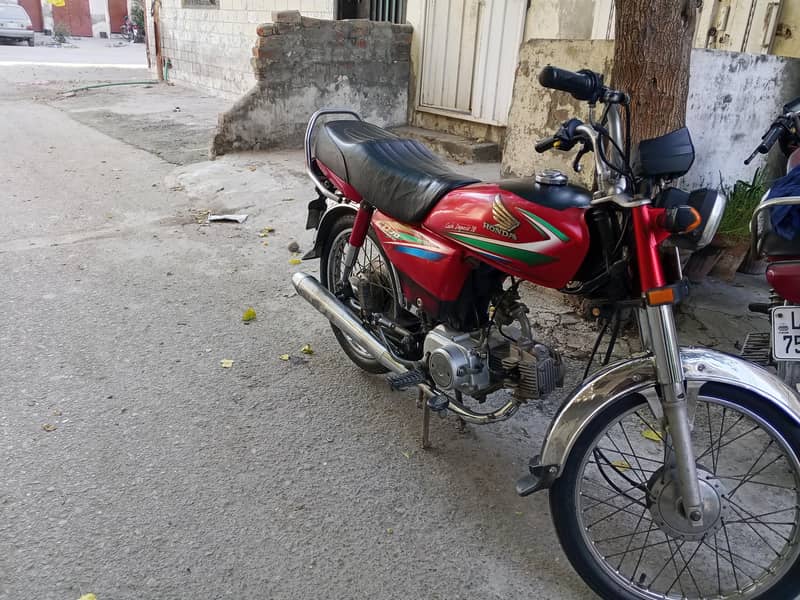 Honda CD 70 2016 Model 3