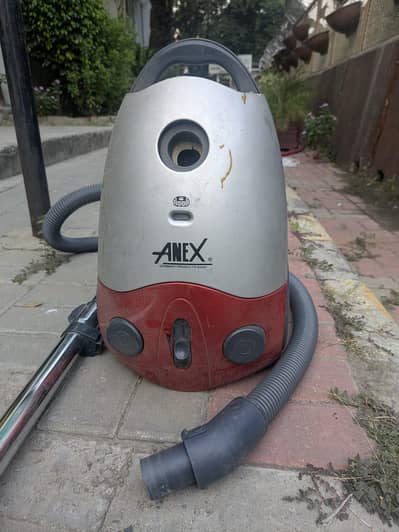 Vacume Cleaner available for sale