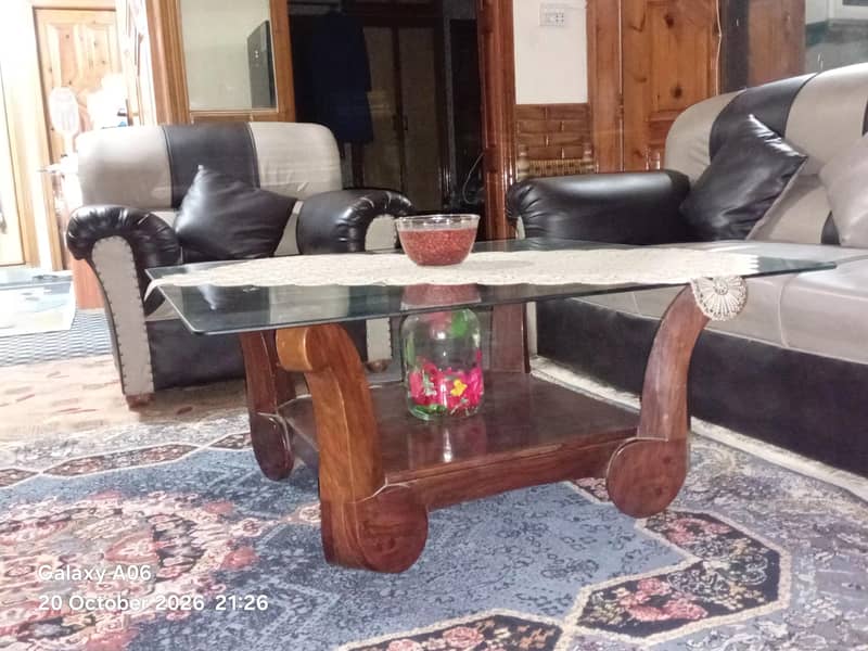Center table 0