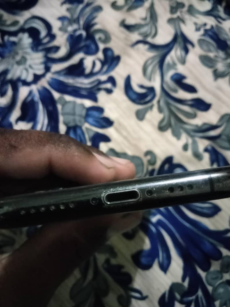 iphone xs 1