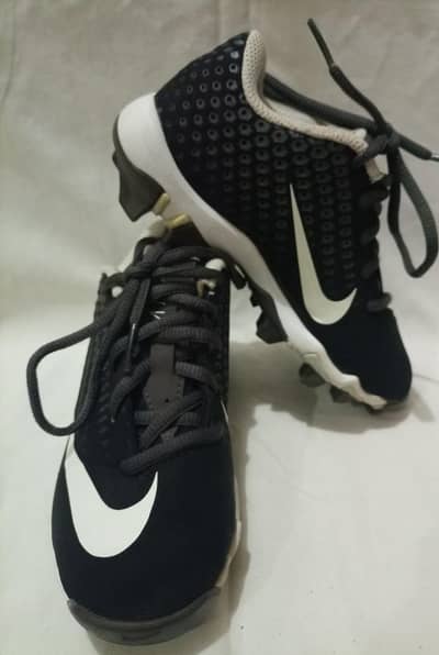 NIKE VAPOR ULTRAFLY 2