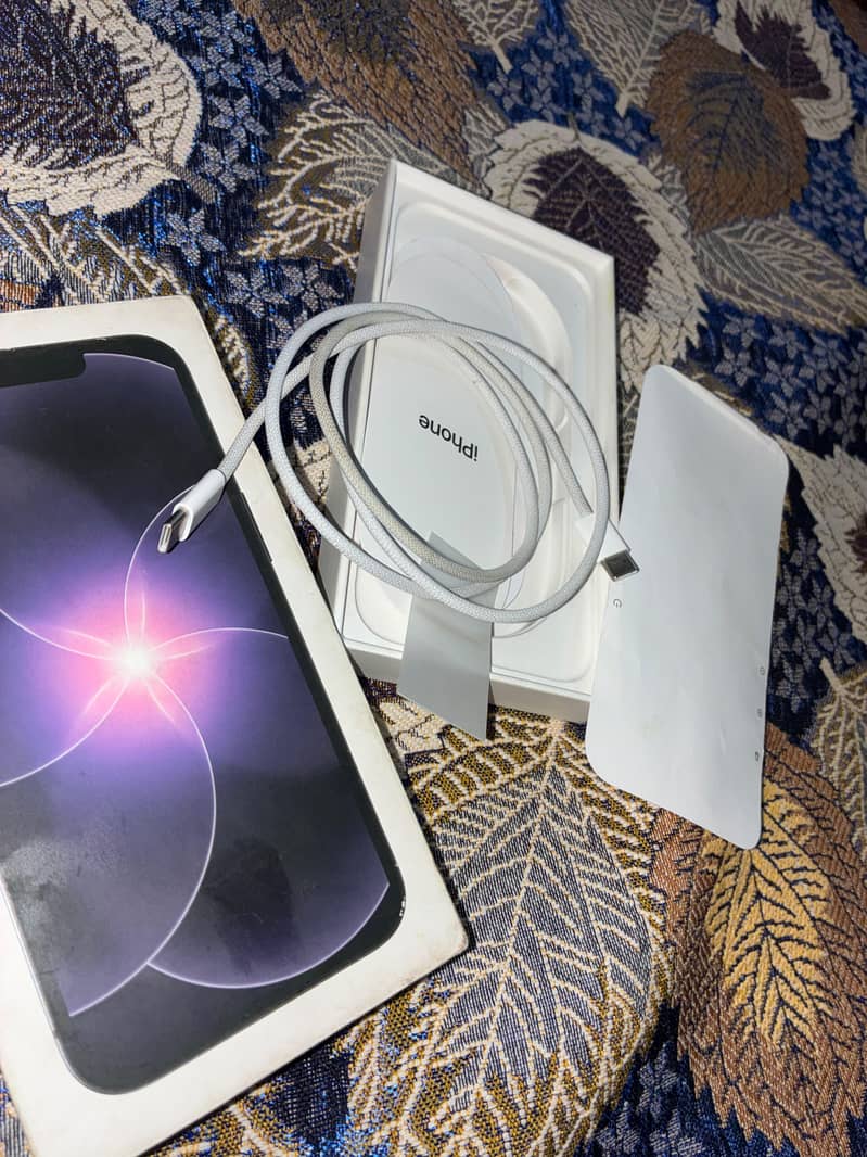 Apple iPhone 17e 0