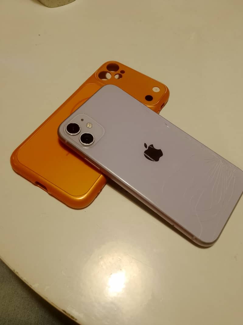 Apple iPhone 11 4