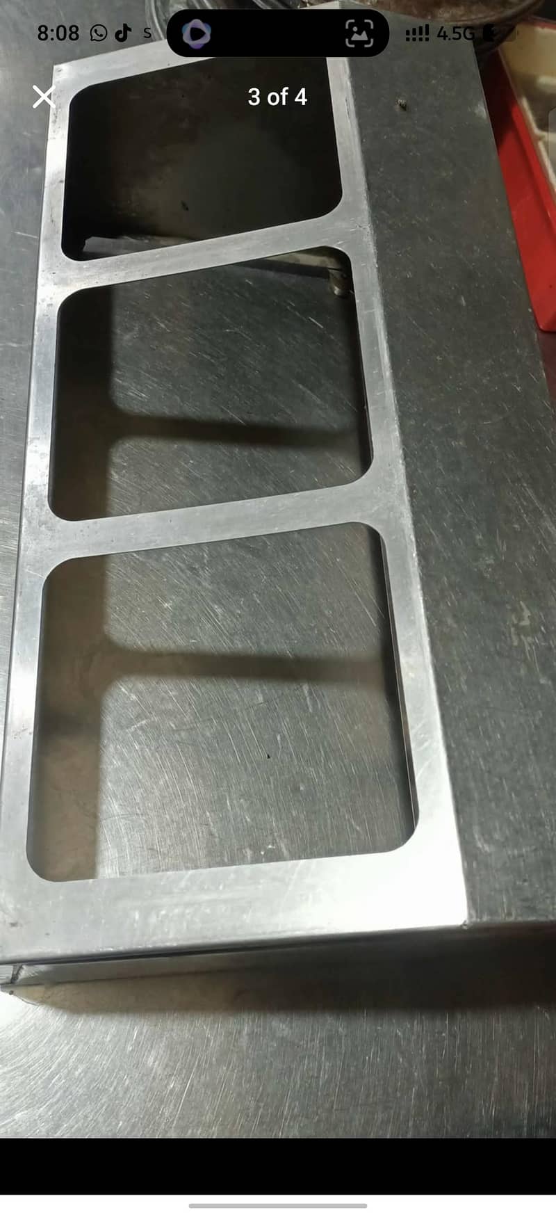 maxi Pan stand 1