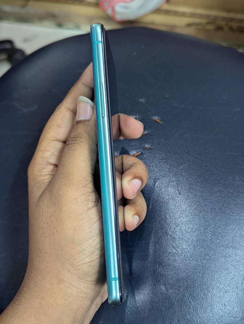 One Plus 8T 0