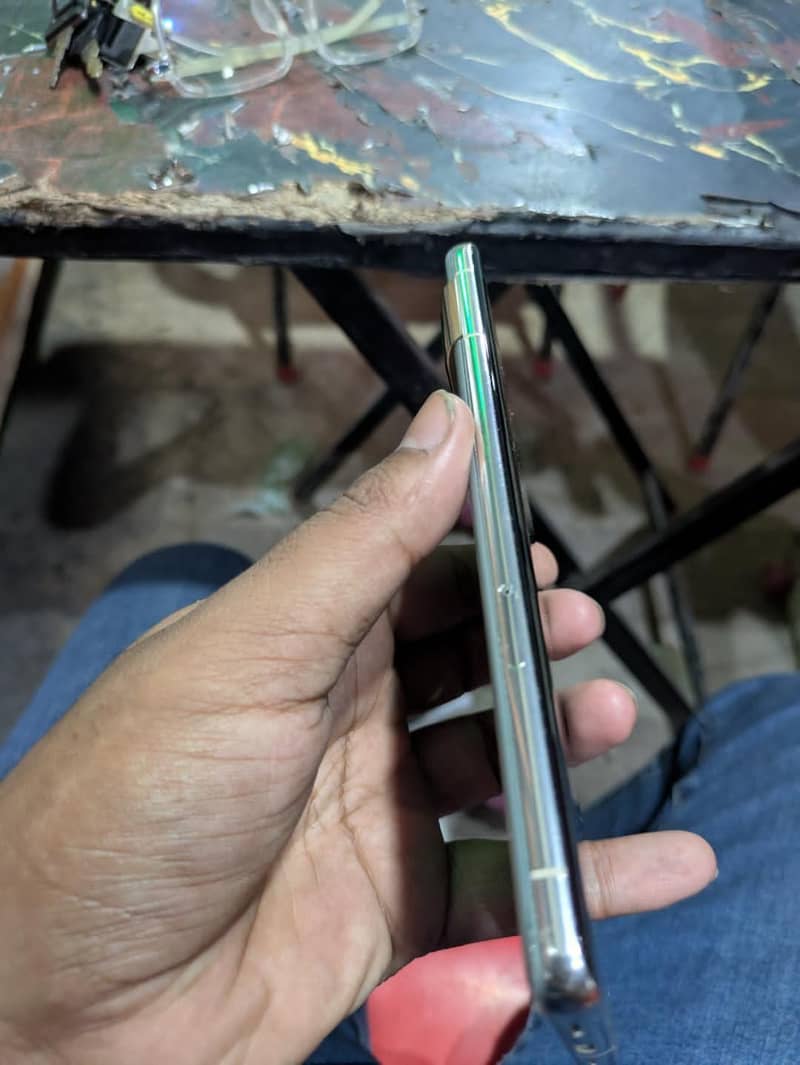 Google Pixel 7 Pro 4