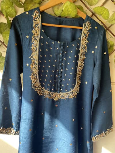 Heavy fancy dress