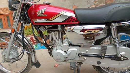 Honda 125 self start good condition