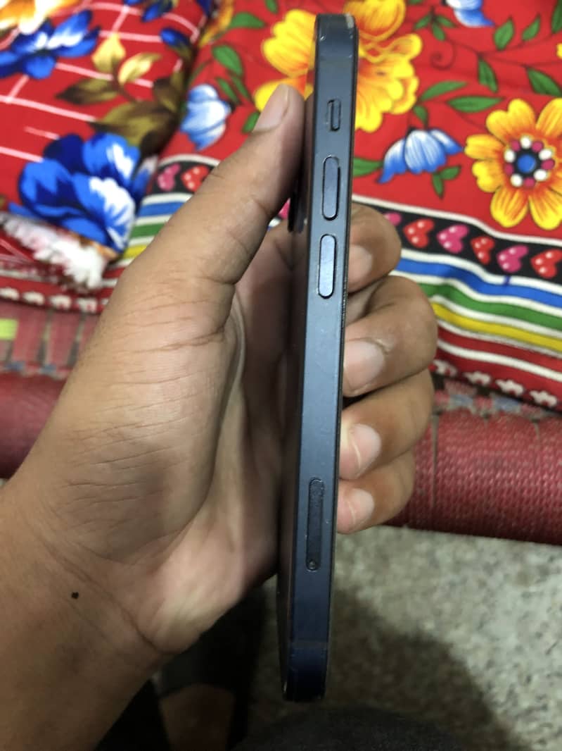 Apple iPhone 12 mini 2