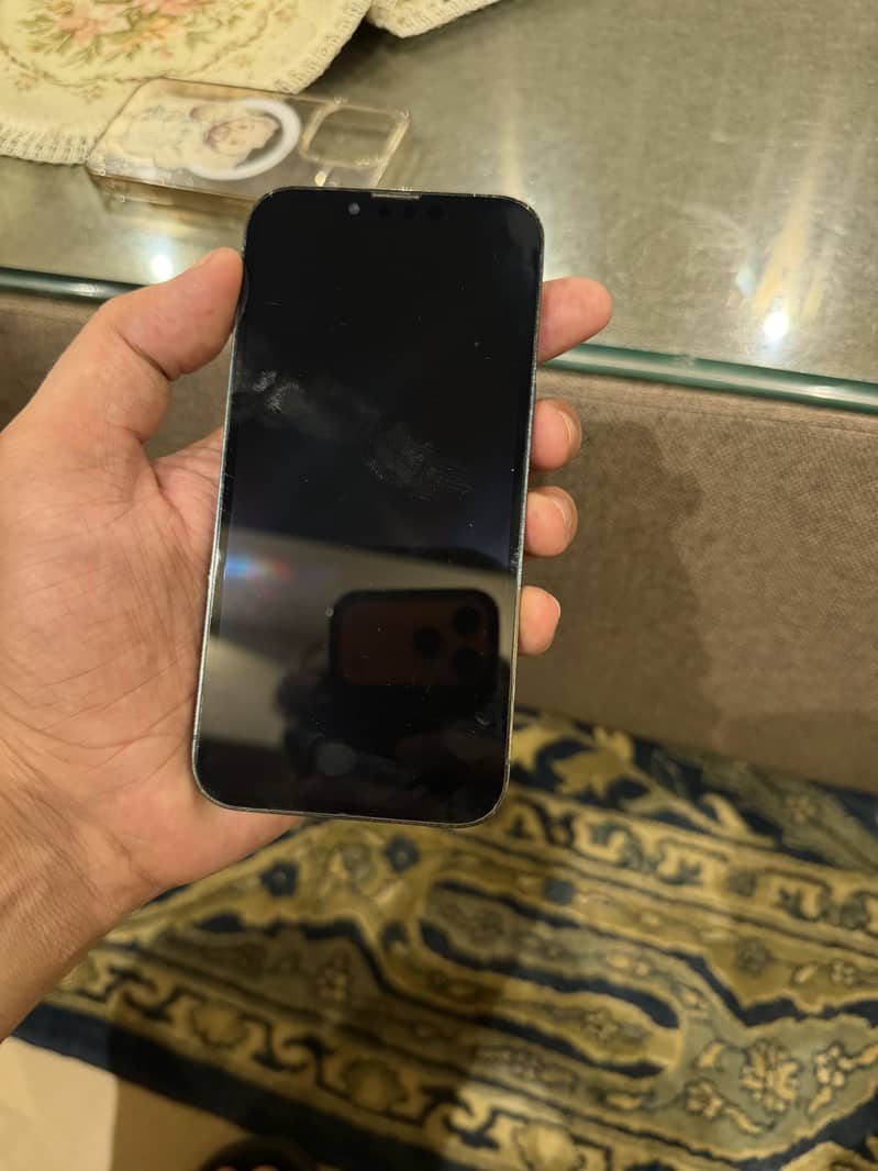Apple iPhone 13 Pro 1