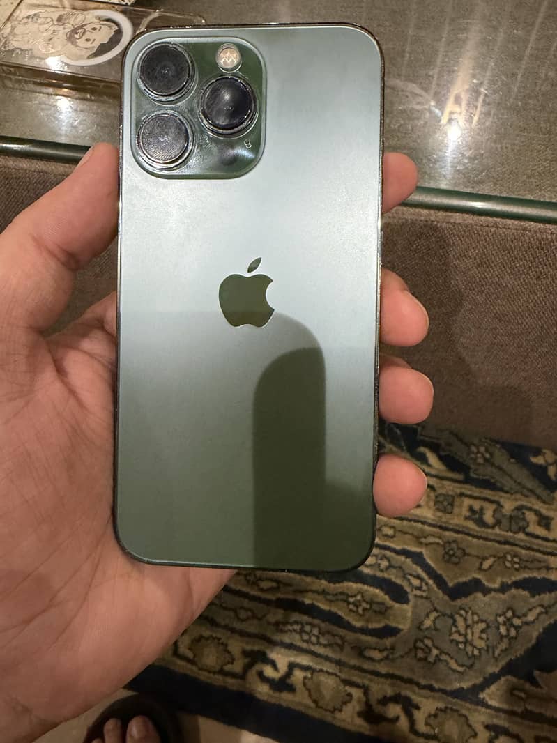 Apple iPhone 13 Pro 2