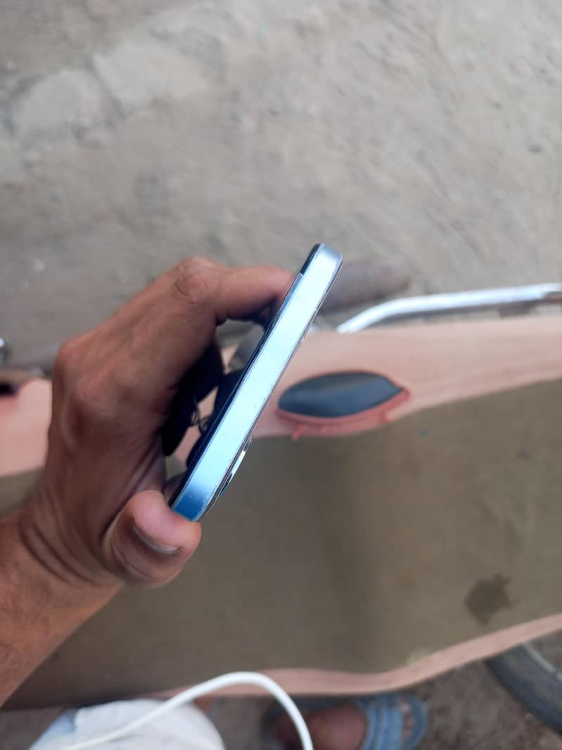 Realme Note 60 1