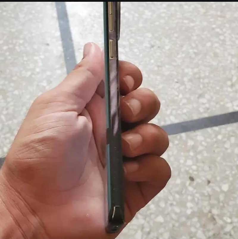 Tecno Spark 20 Pro Plus 3