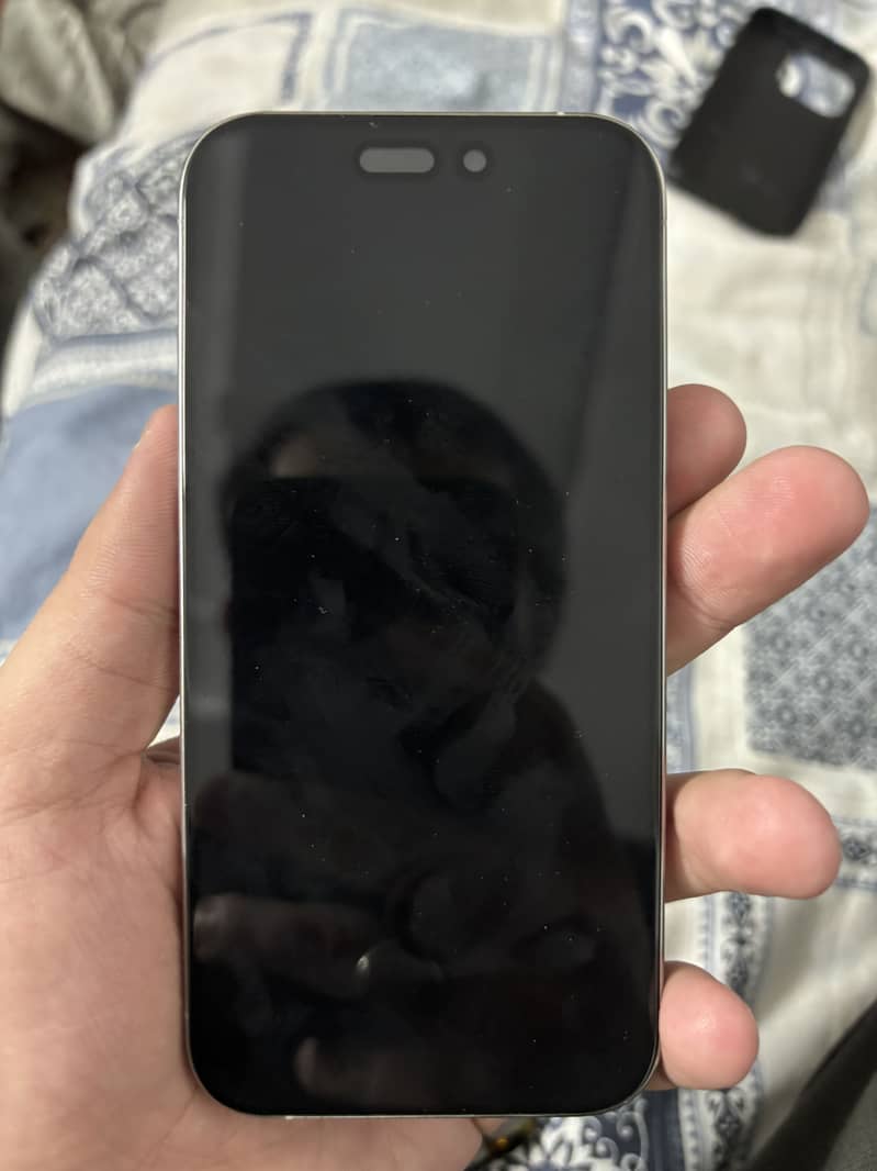 Apple iPhone 15 Pro 1