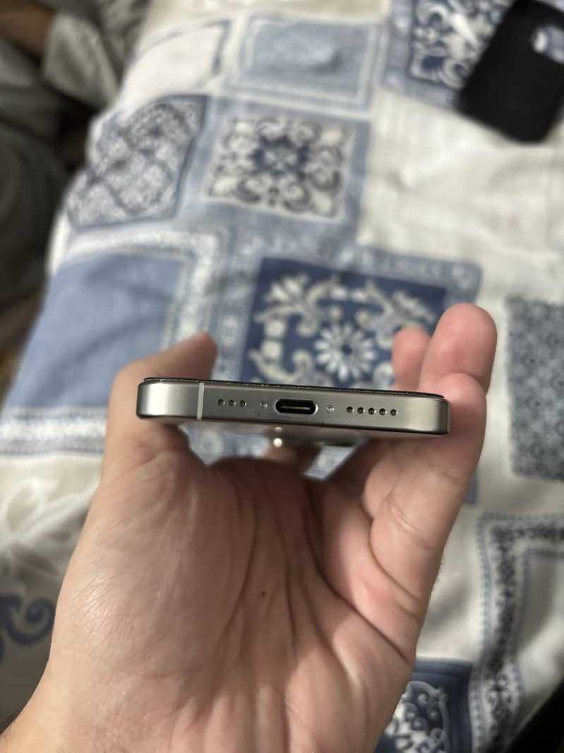 Apple iPhone 15 Pro 5