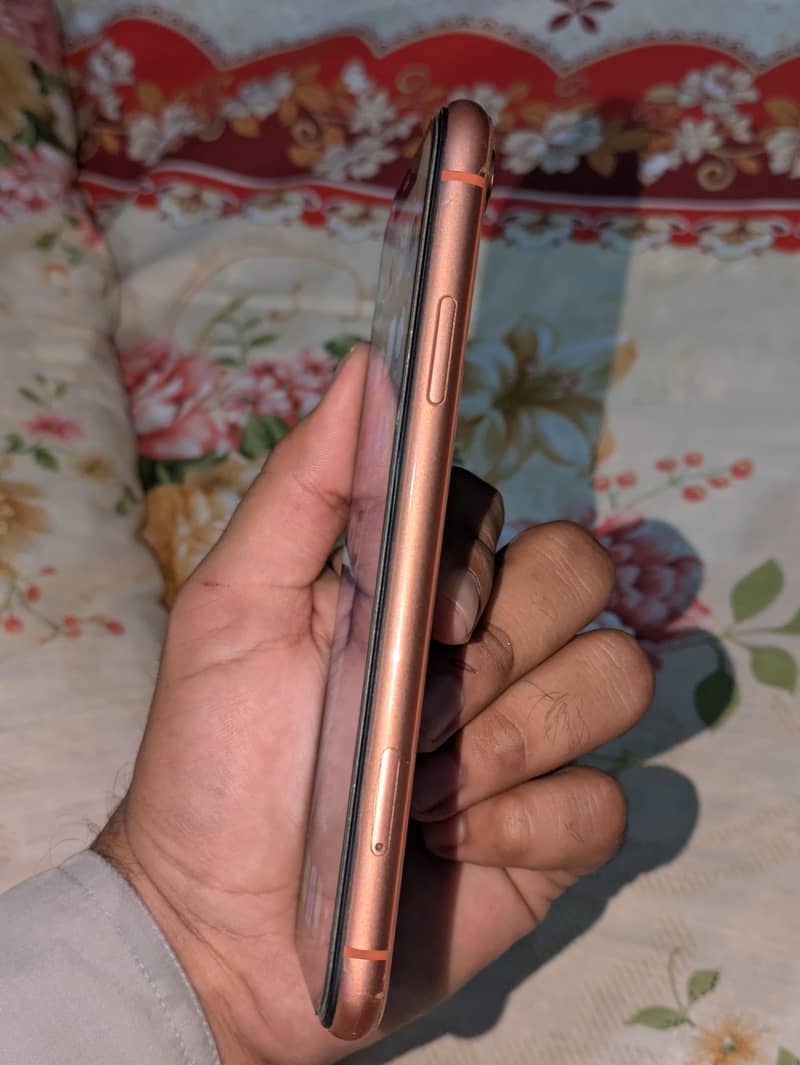 Apple iPhone XR 2