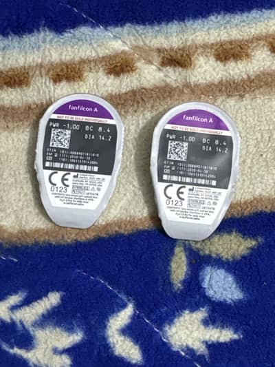 Eye lenses-0.1 transparent