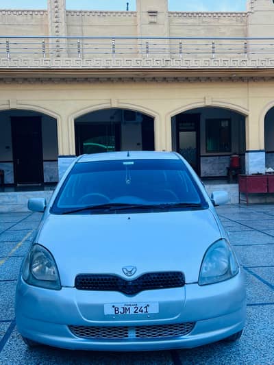 Toyota Vitz 2000