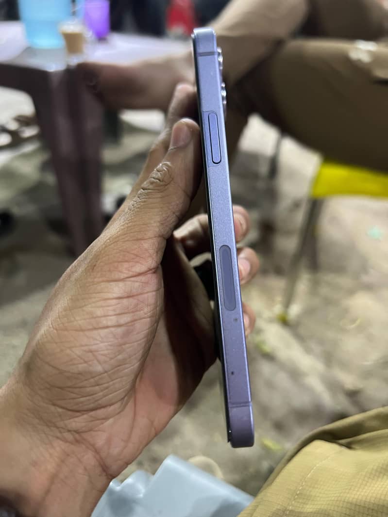 Apple iPhone 12 3