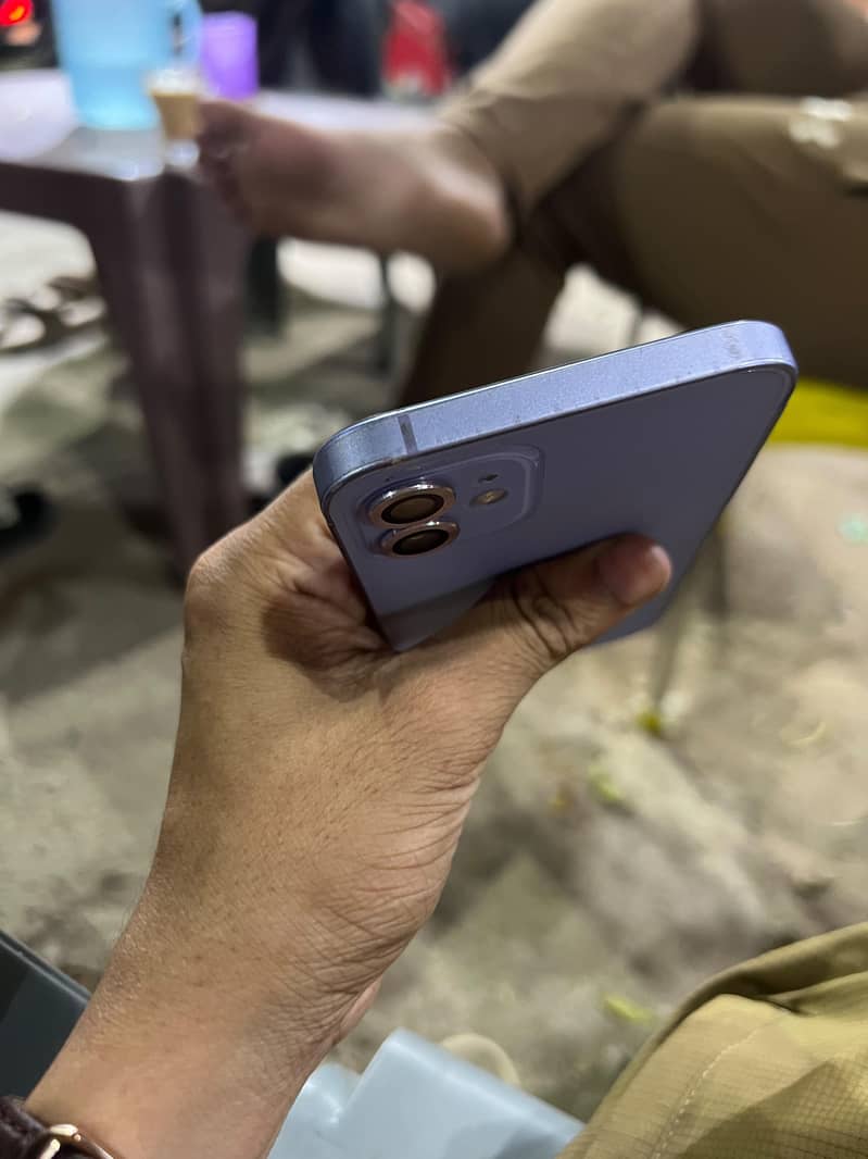 Apple iPhone 12 5