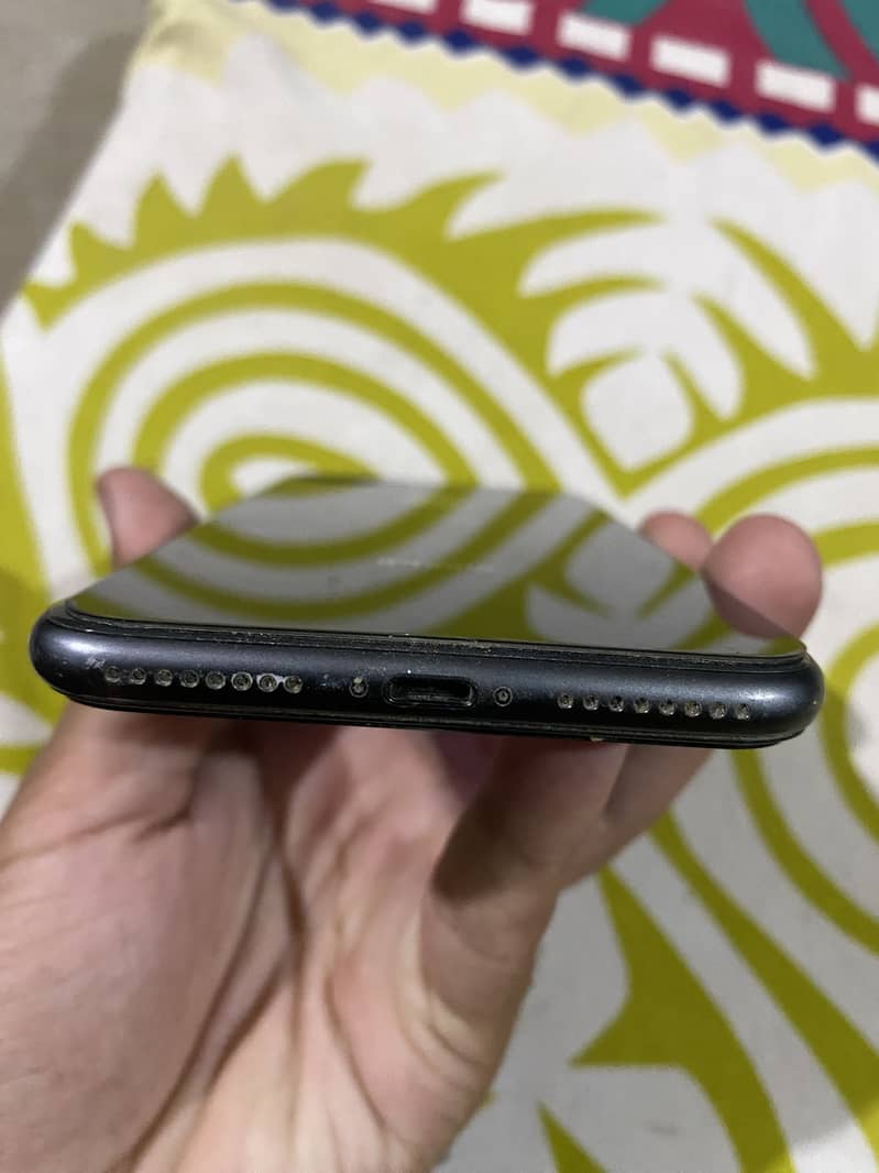Apple iPhone 8 Plus 2