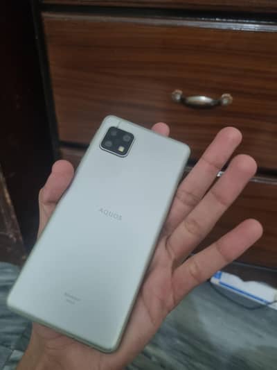Sharp Aquos Sense 5G