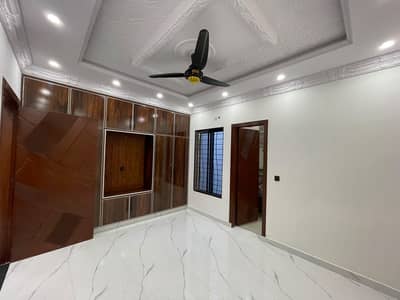 Get In Touch Now To Buy A Prime Location 5 Marla House In Lahore