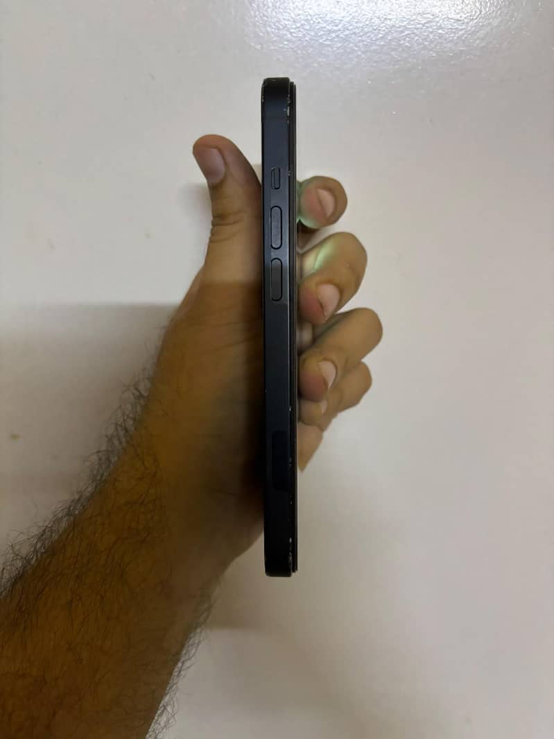 Apple iPhone 14 5