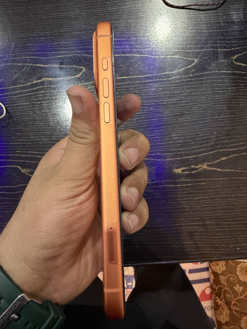 Apple iPhone 17 Pro Max 7