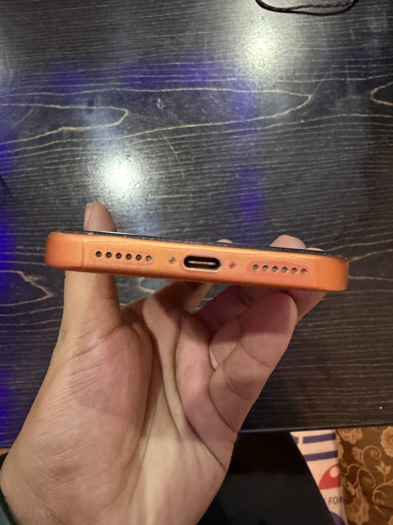 Apple iPhone 17 Pro Max 14