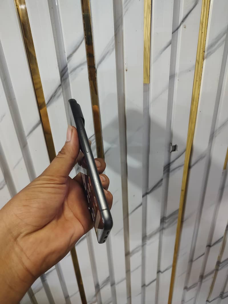 Google Pixel 8 2