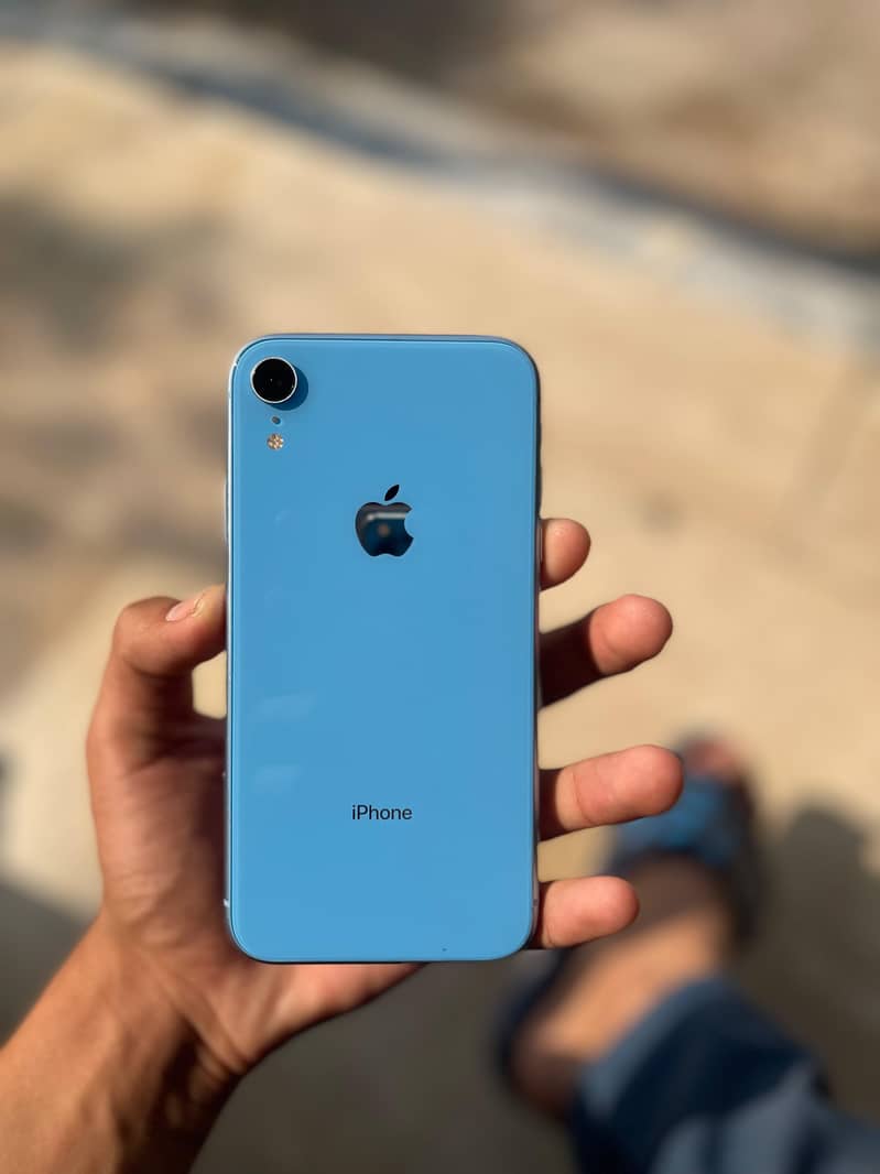 Apple iPhone XR 0
