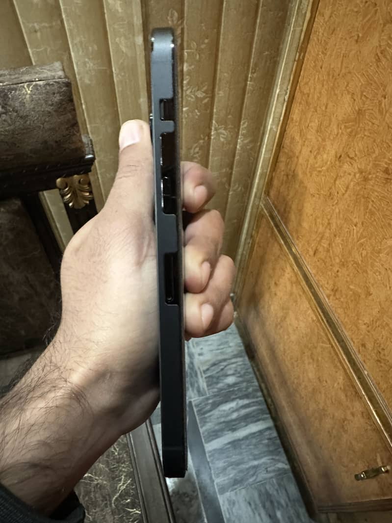 Apple iPhone 14 Pro Max 3