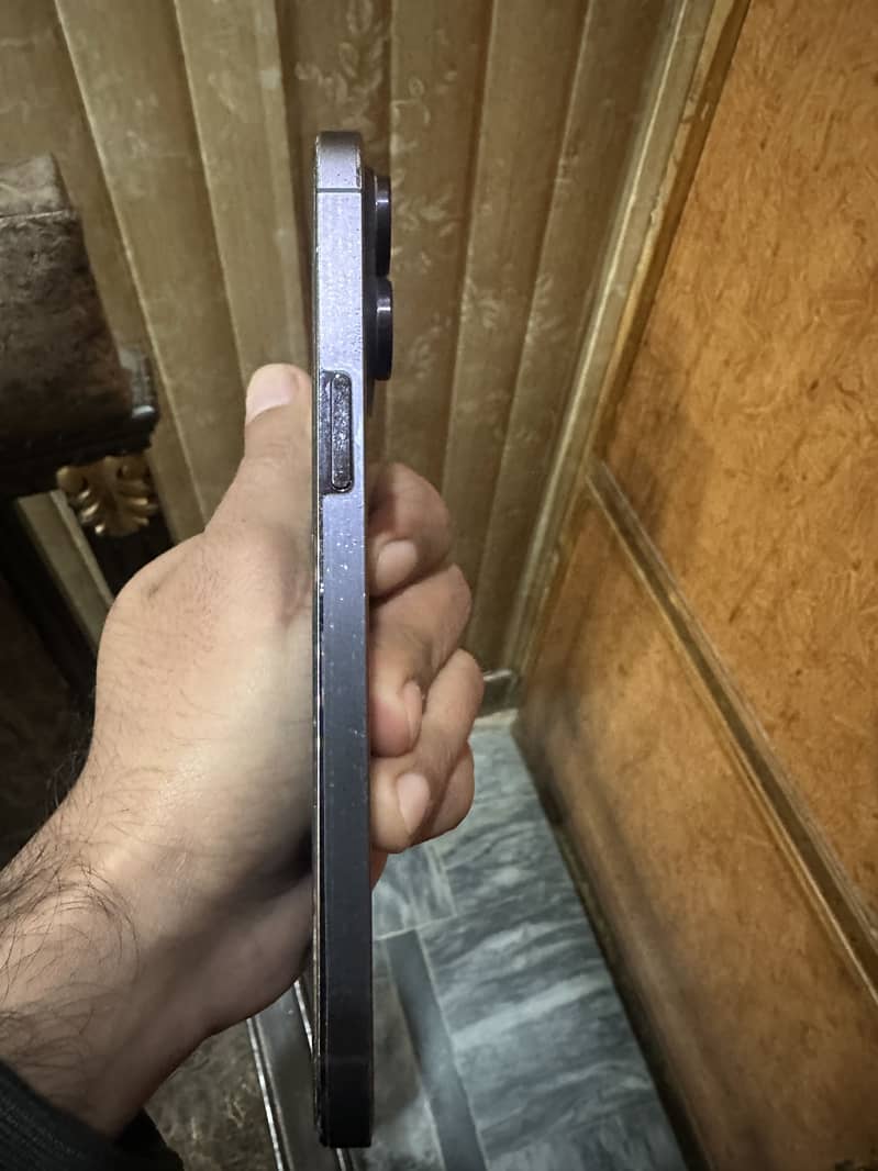Apple iPhone 14 Pro Max 4