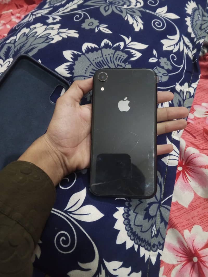 IPHONE XR 1