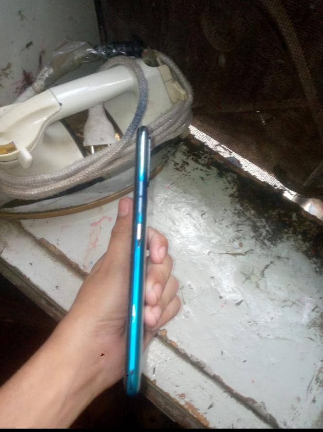 Tecno Spark 4 0