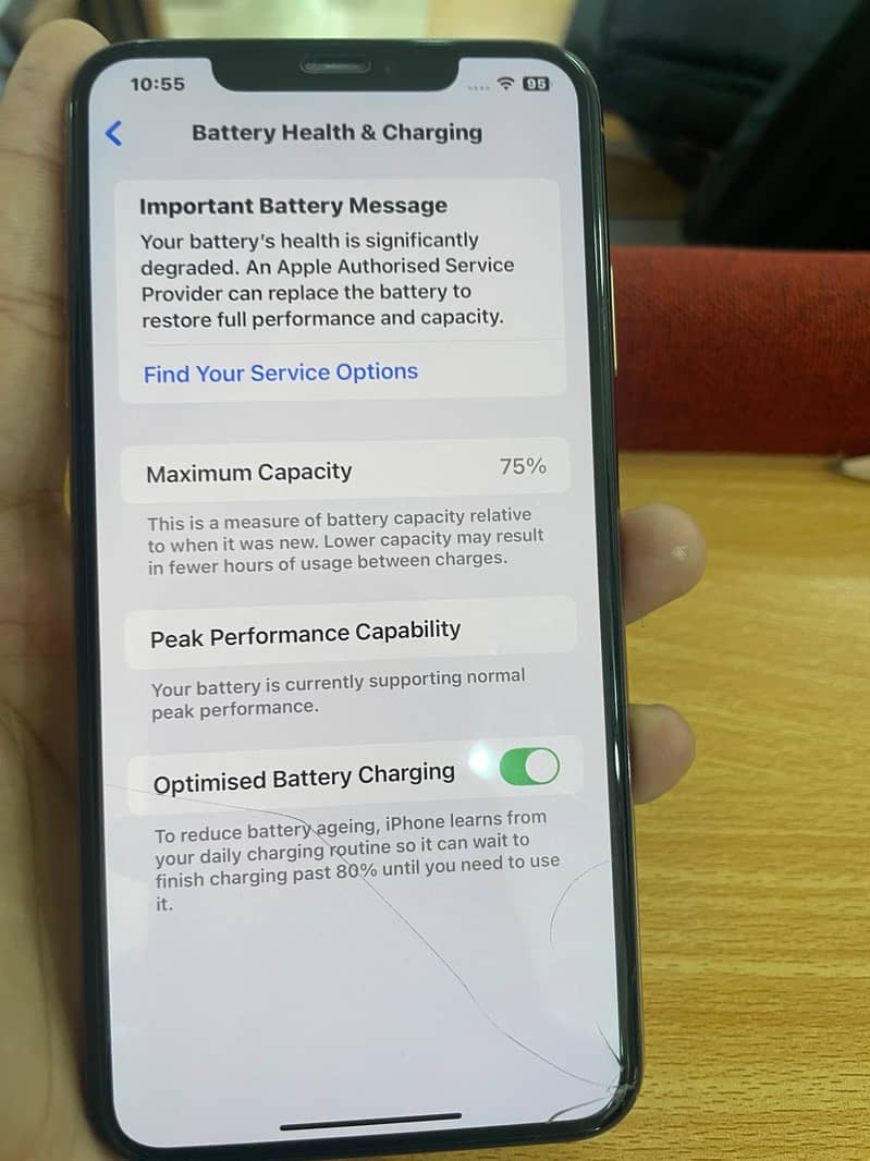 Apple iPhone XS Max 3
