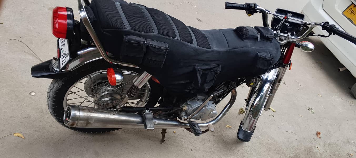 Unique 125 2015 5
