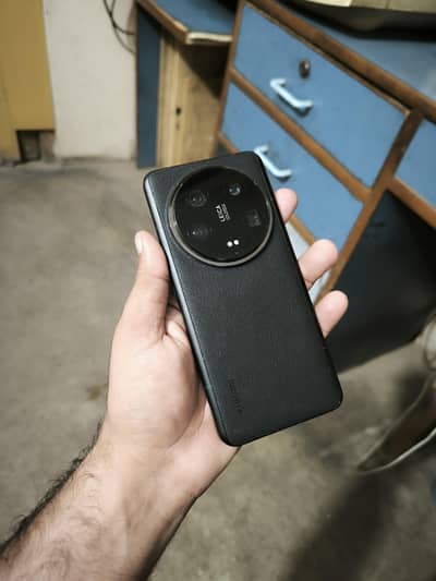 Xiaomi 14 Ultra (512GB) PTA Approved All Ok / Exchange Also
