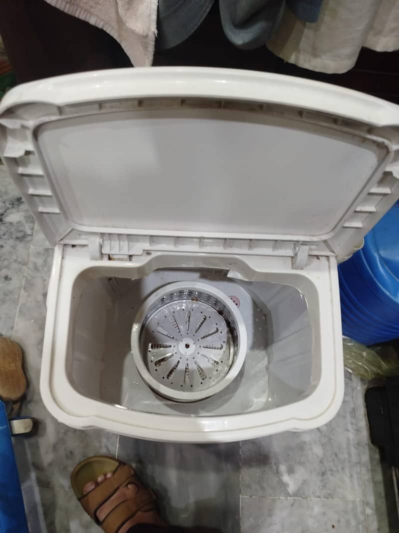 Small Washing Machine 1