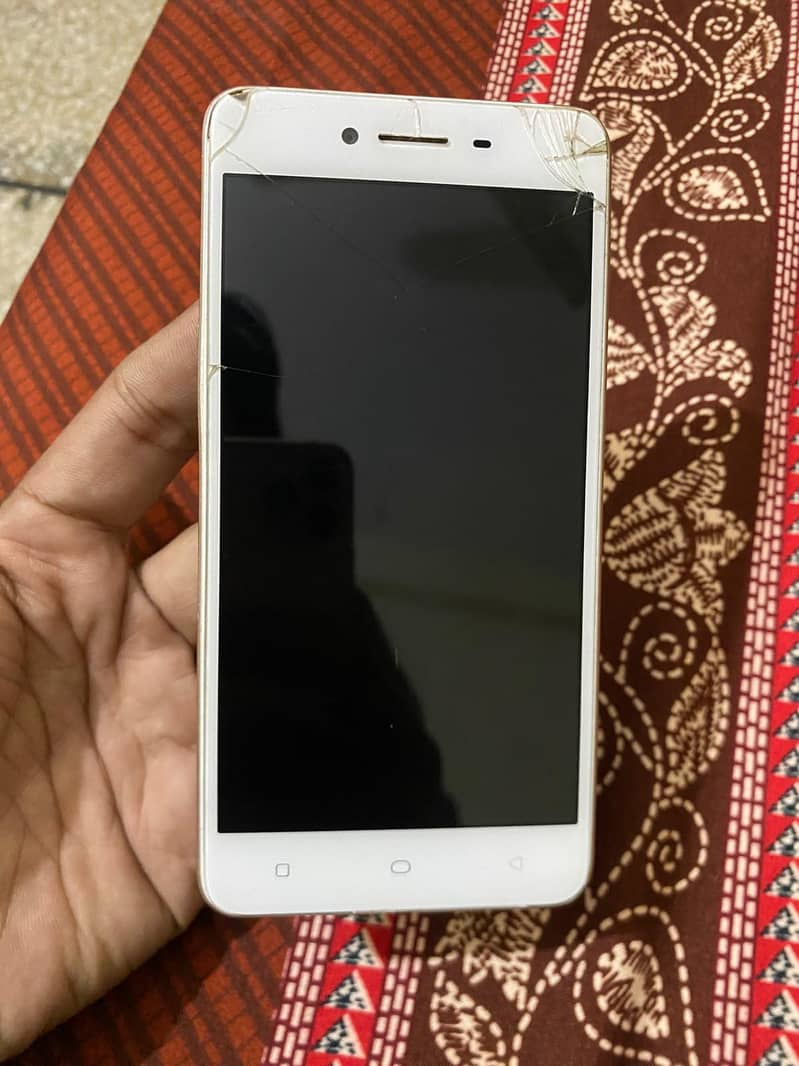OPPO A37 0