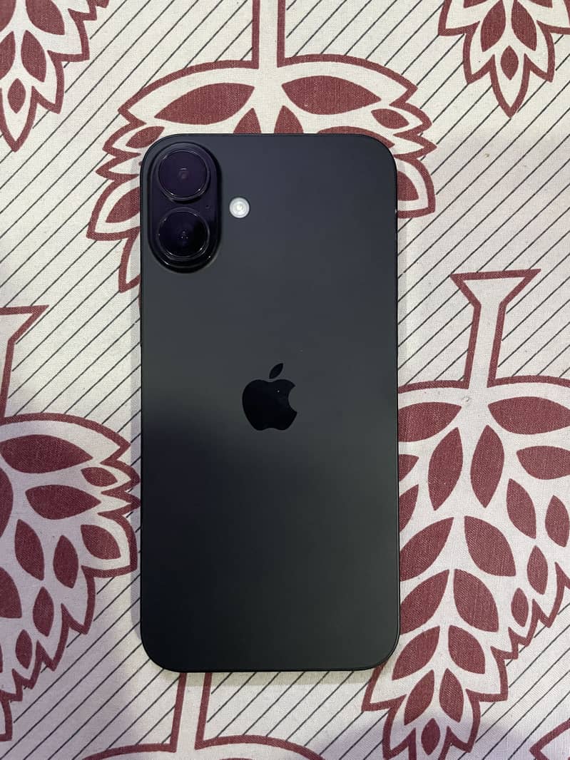 Apple iPhone 16 Plus 3