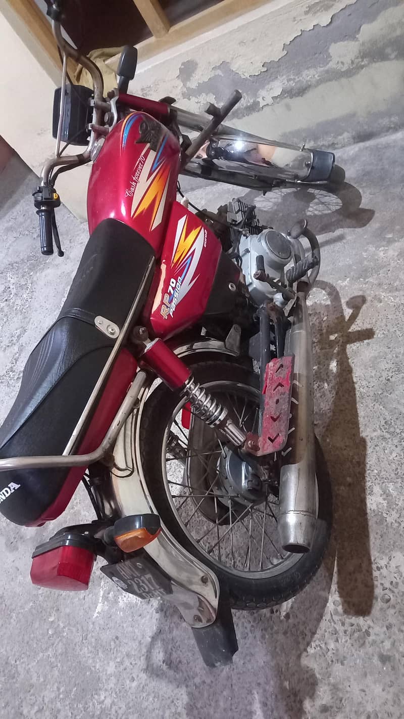 zuBair 0