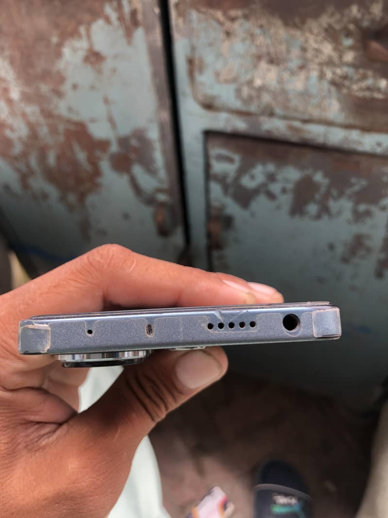 Xiaomi Redmi Note 13 Pro 4