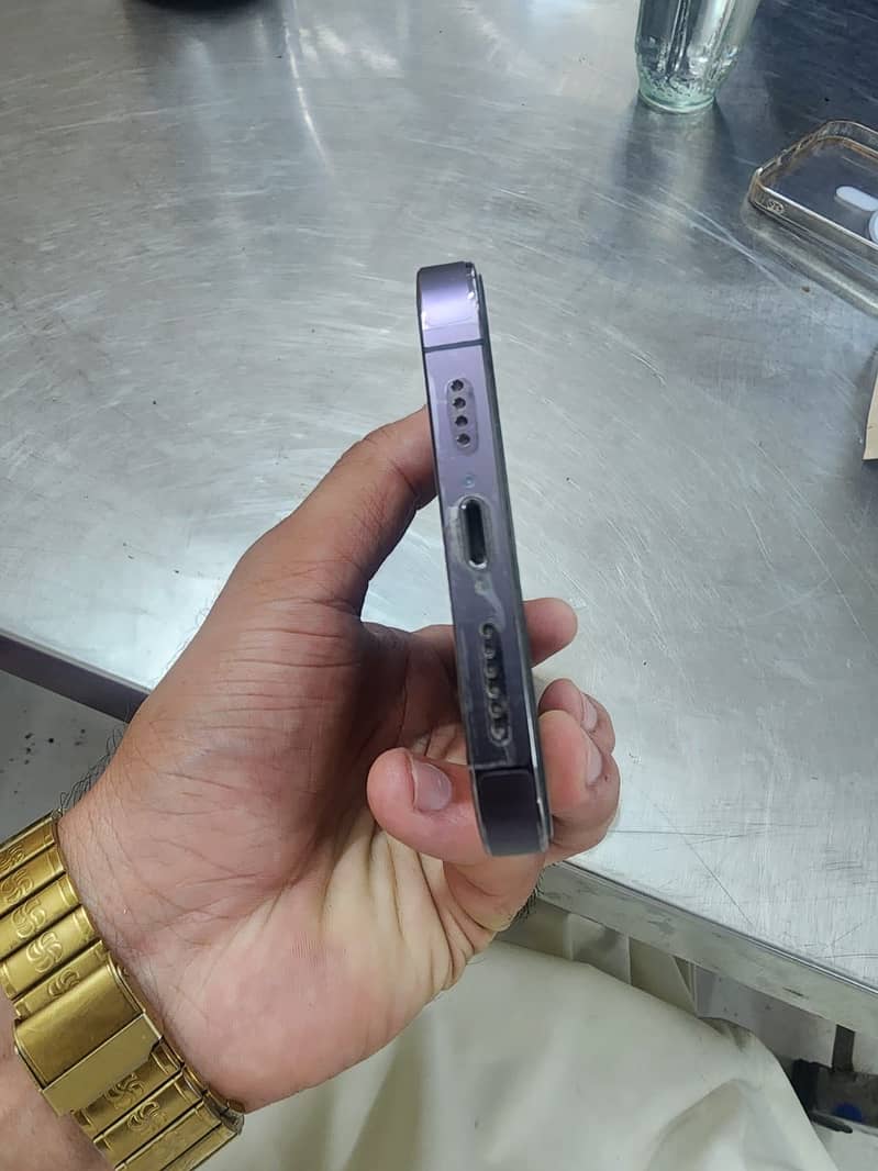 Apple iPhone 14 Pro Max 7