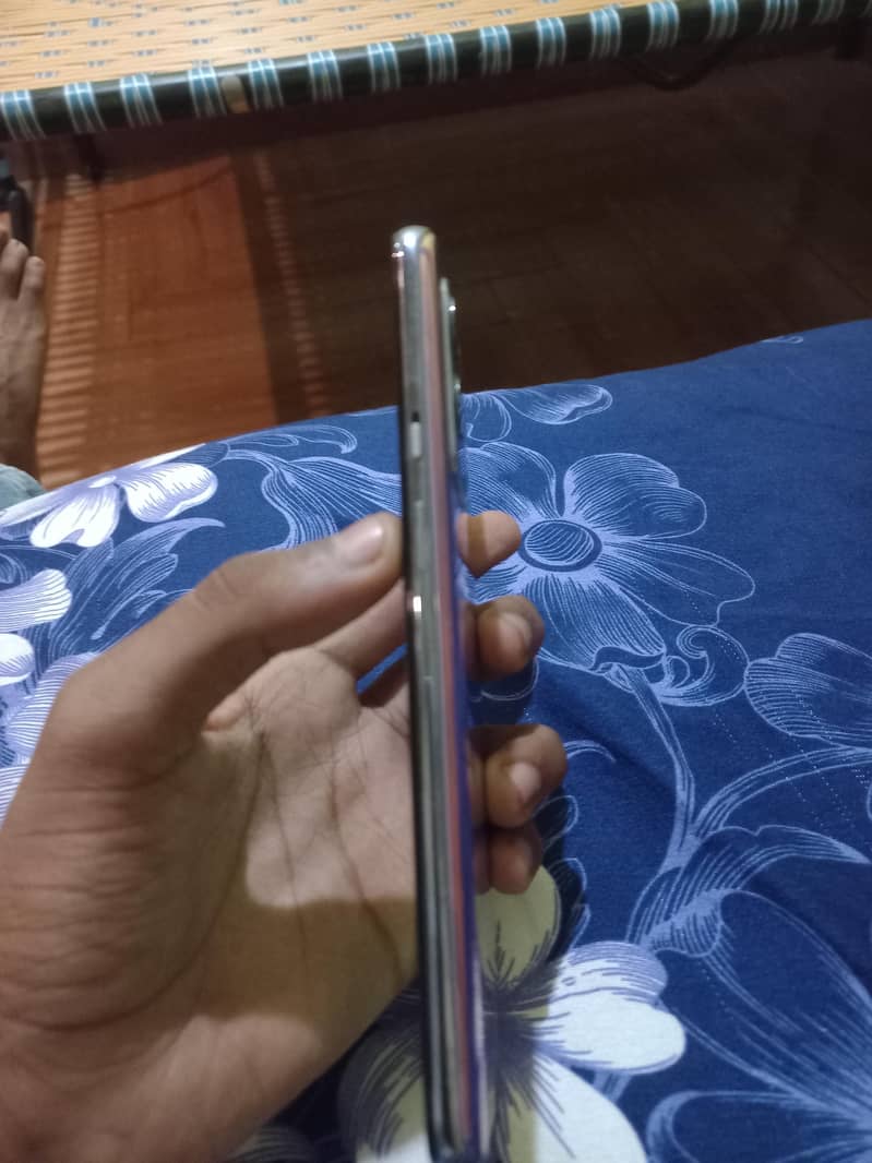 One Plus 9 4