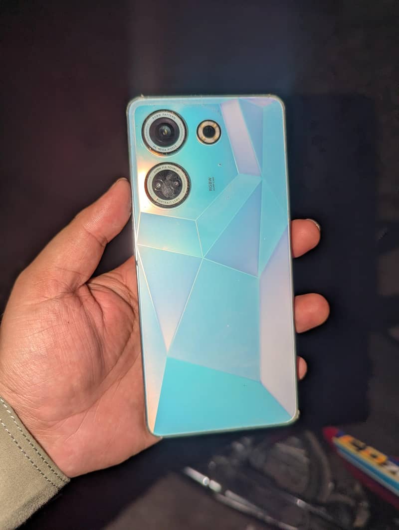 Tecno CAMON 20 0