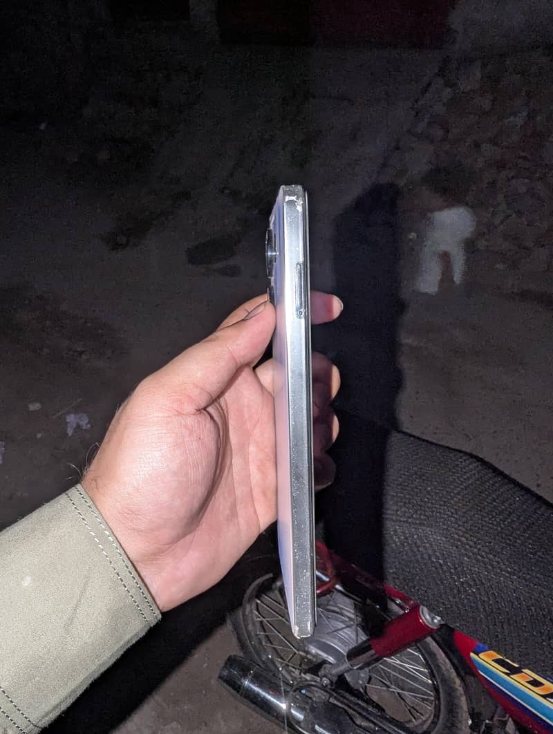 Tecno CAMON 20 3