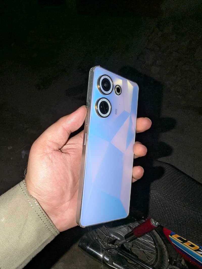 Tecno CAMON 20 4